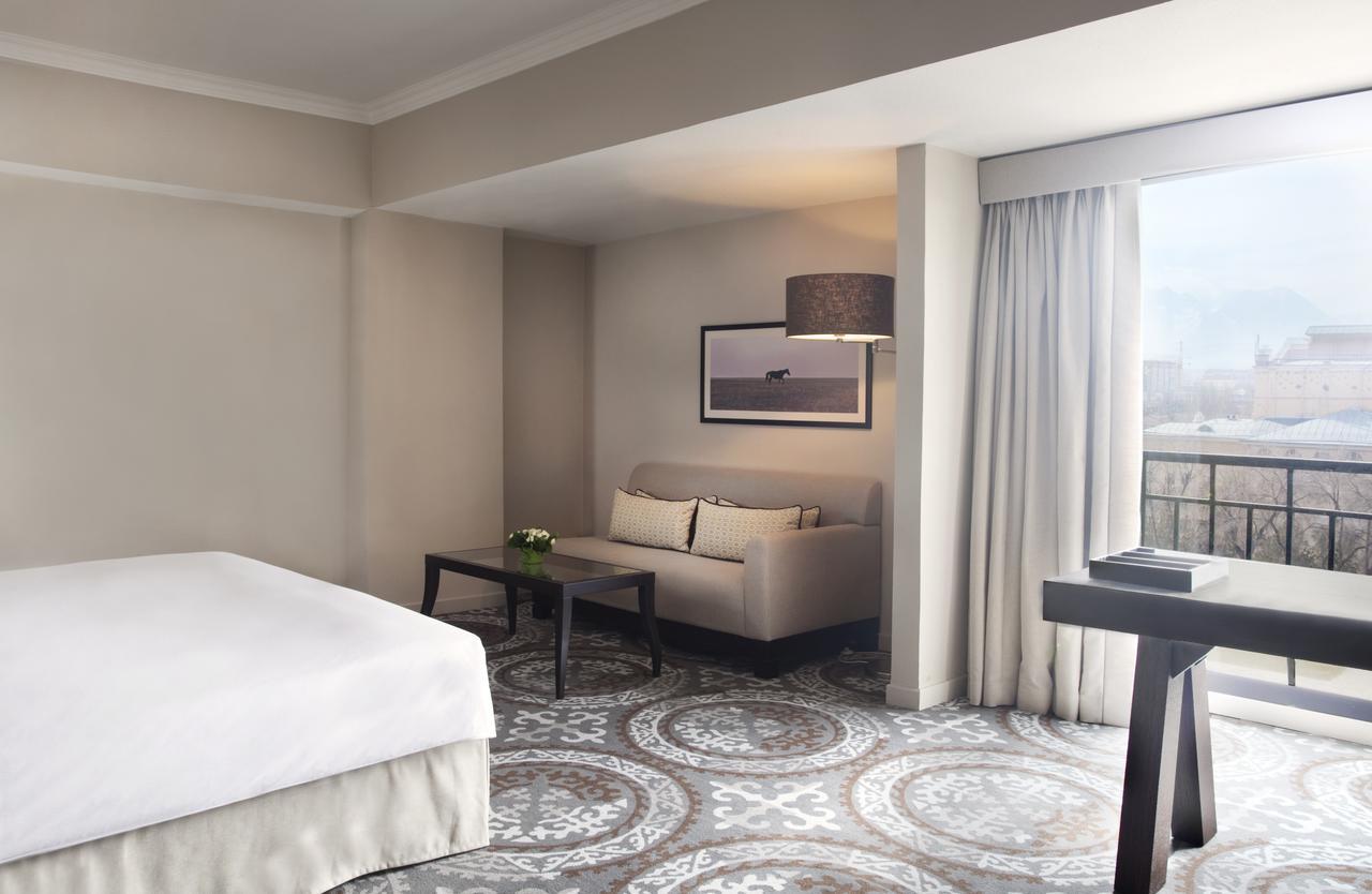 Hyatt Regency Bishkek Quarto foto